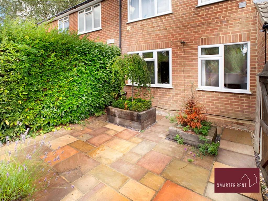 Sunninghill Village - 2 Bed - Parking And Garden Ascot  Eksteriør bilde